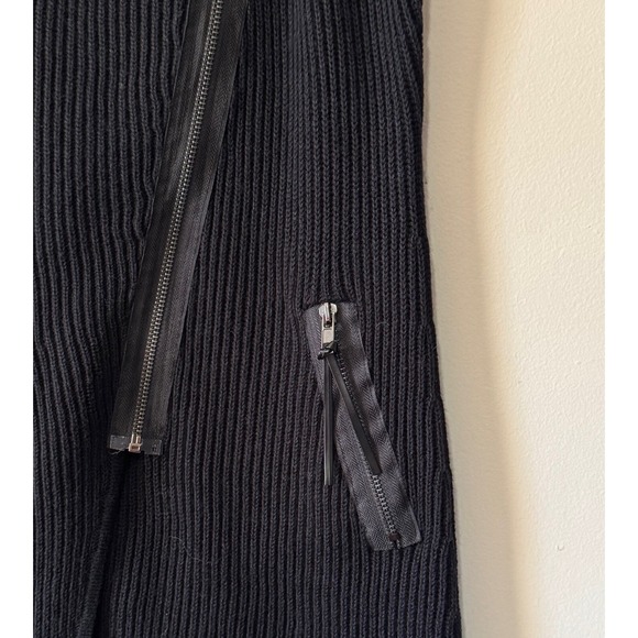 Curio New York Black Asymmetrical Zip Sleeveless Sweater Vest Faux Leather Sz S - Picture 3 of 12